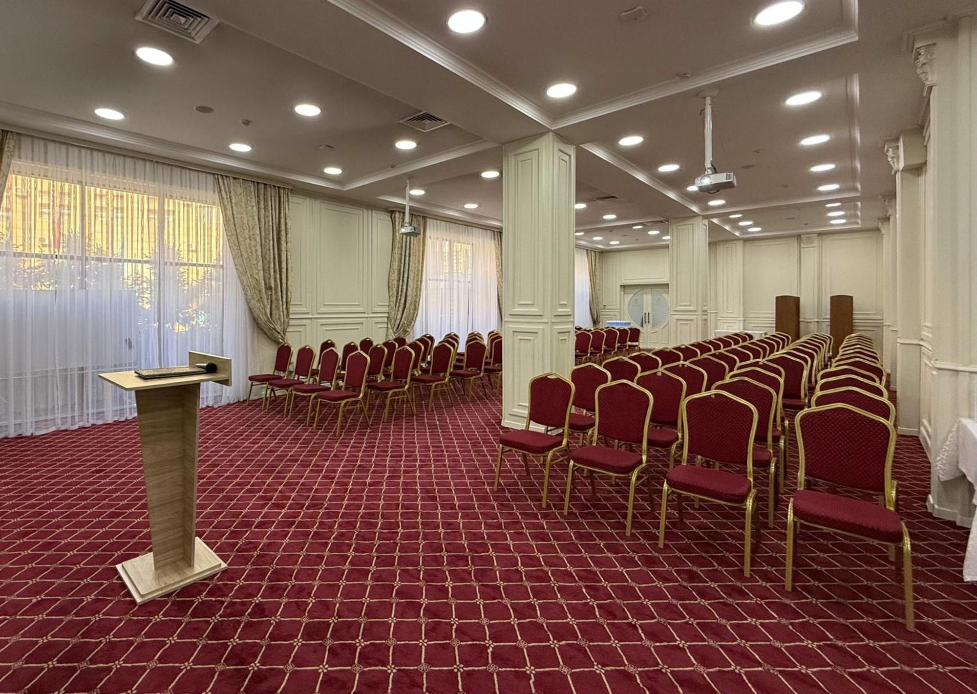 Plaza Hotel Bishkek Exterior foto